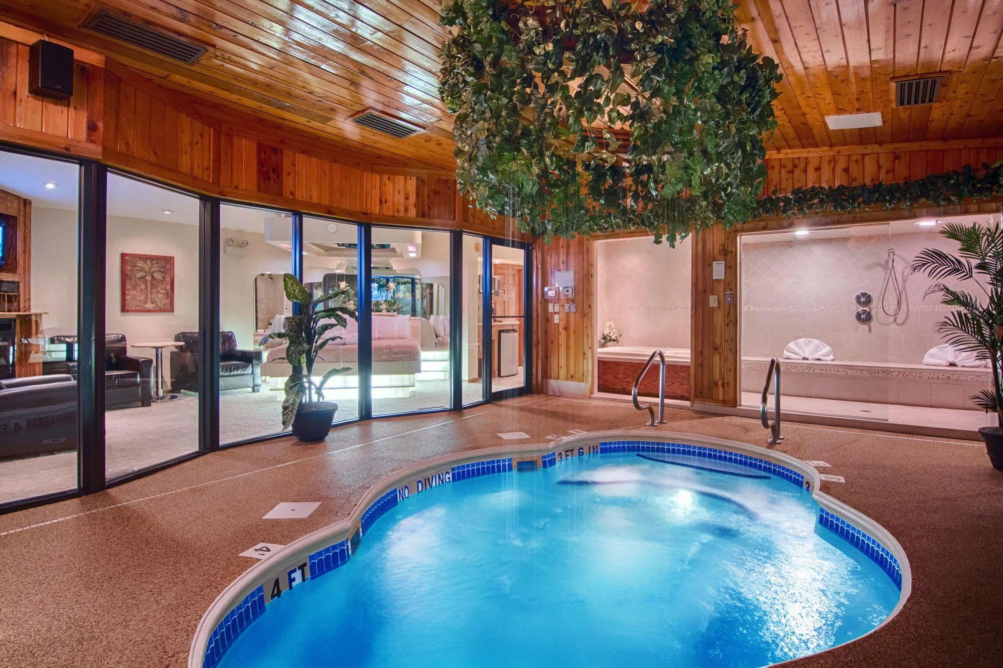 Sybaris Pool Suites - إنديانابوليس المظهر الخارجي الصورة