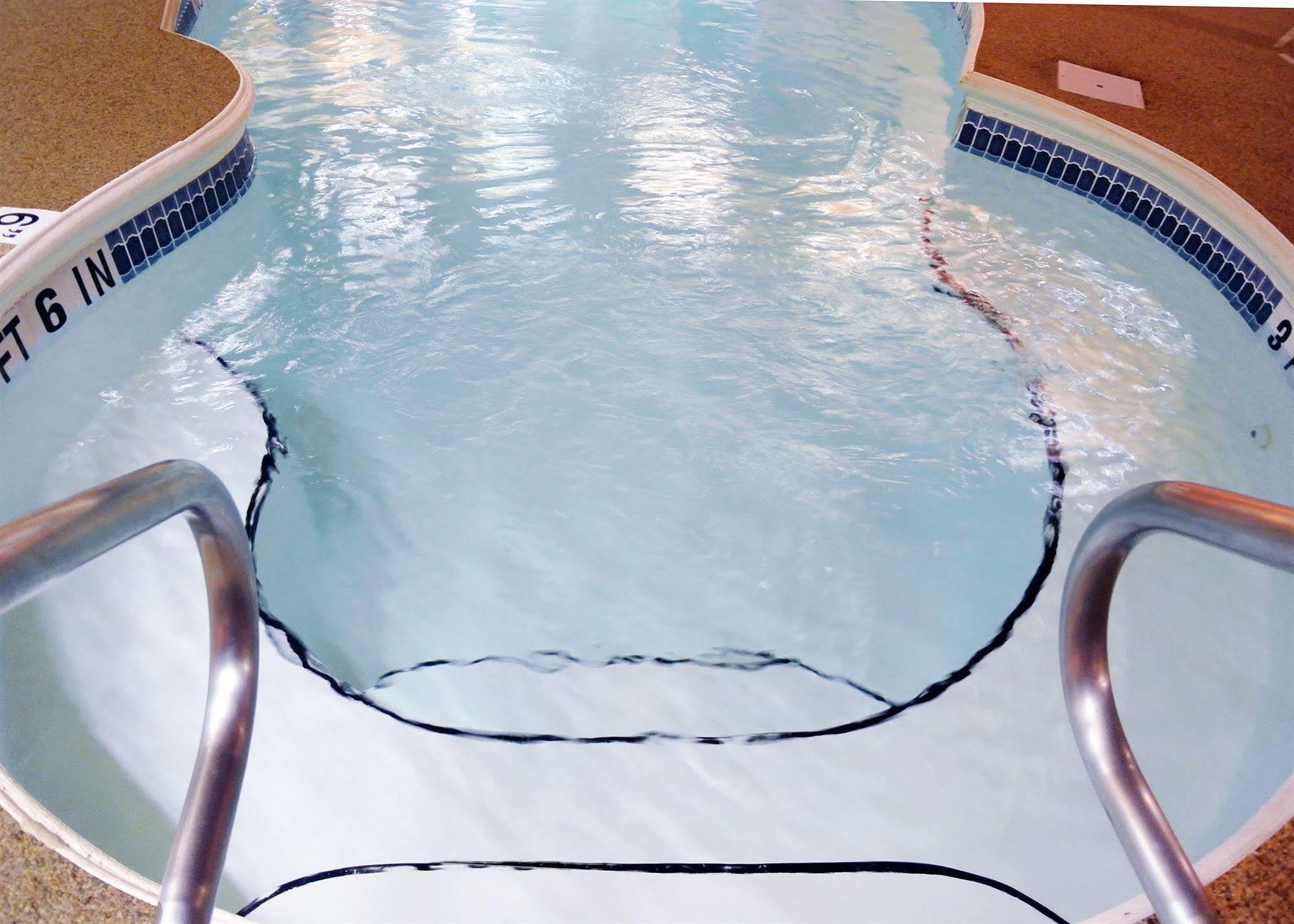 Sybaris Pool Suites - إنديانابوليس المظهر الخارجي الصورة