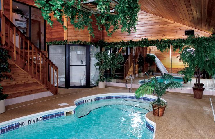 Sybaris Pool Suites - إنديانابوليس الغرفة الصورة